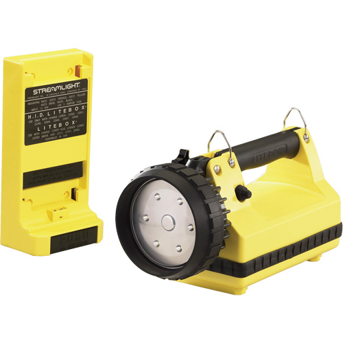 Lanterne avec syst&egrave;me de montage pour v&eacute;hicule E-Flood LiteBox, DEL, 615 lumens, 8 hres de fonctionnement, piles Rechargeable, Compris Equipex