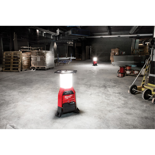 M18 Radius Site Light & Charger with One-Key, LED, 4800/9000/2500 Lumens, Plastic Housing Equipex