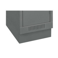 Base en retrait pour casiers &eacute;conomiques Clean Line, 1 Blocs, 4" lo x 12" la x 18" p, Acier Equipex