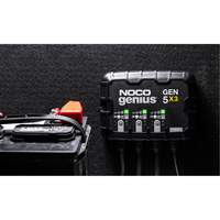 Chargeur de batterie embarqu&eacute; &agrave; 3 sorties de 15 amp&egrave;res Gen5X3 Genius Equipex