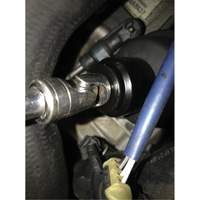 Douille pour filtre &agrave; carburant Cummins 6,7 L - 28 mm Equipex