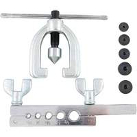 Trousse d'outils d'&eacute;vasement double SAE de 7 morceaux avec coffret moul&eacute; par soufflage Equipex