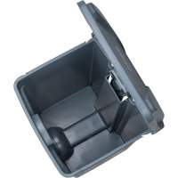 Step-On Garbage Can, Plastic, 12 US gal. Capacity Equipex