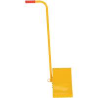 Cale de roue avec poign&eacute;e ergonomique, Acier, Jaune, 8" la x 10-3/4" p x 9-1/8" h Equipex
