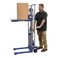 Gerbeur Hefti-Lift, M&eacute;canisme Pompe au pied, Capacit&eacute; de 880 lb, Levage max de 59" Equipex