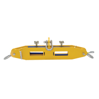 Poutre de levage pour chariot &eacute;l&eacute;vateur, Ouverture des fourches 7" x 2-1/2" Equipex