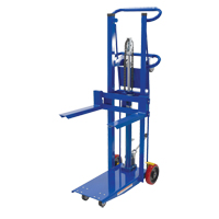 Empileur &agrave; plateforme, M&eacute;canisme Pompe au pied, Capacit&eacute; de 750 lb, Levage max de 52" Equipex