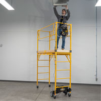 Syst&egrave;me de motorisation pour &eacute;chafaudage Climb-N-Go Equipex