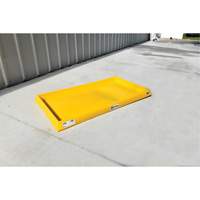 Ultra-Containment Tray&reg;, 54" L x 29.8" W x 3.5" H, 16.5 US gal. Spill Capacity Equipex