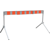 Barricade de rue, En A, 6' lo x 5-1/2" h, Orange/Blanc Equipex