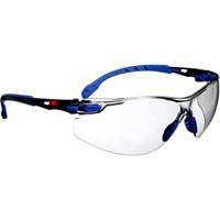 Lunettes de s&eacute;curit&eacute; Solus avec lentille Scotchgard, Lentille Int&eacute;rieur/ext&eacute;rieur, Antibu&eacute;e, R&eacute;pond ou surpasse la norme CSA Z94.3 Equipex