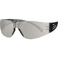 Lunettes de protection de s&eacute;rie 100 SecureFit, Lentille Gris/Int&eacute;rieur/ext&eacute;rieur, Antibu&eacute;e/Anti-&eacute;gratignures, ANSI Z87+/R&eacute;pond ou surpasse la norme CSA Z94.3 Equipex
