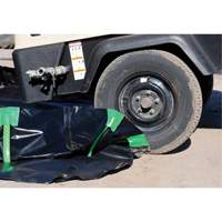Ultra-Containment Berm&reg;, 179 US gal. Capacity, 4' W x 6' L x 12" H, Stake Wall Equipex