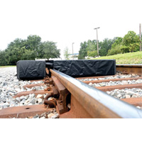 Ultra-Track Berm, 144 US gal. Capacity, 4' W x 6' L x 12" H, Foam Wall Equipex