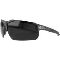 Lunettes de s&eacute;curit&eacute; Tacana avec Vapor Shield, Lentille Fum&eacute;e, Antibu&eacute;e, ANSI Z87+/R&eacute;pond ou surpasse la norme CSA Z94.3 Equipex