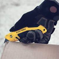 Self-Retracting Utility Knife, Steel, Cushion Handle Equipex