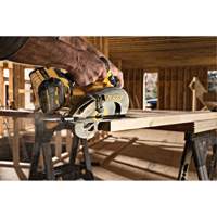 Scie circulaire sans balai Flexvolt Max avec frein &eacute;lectrique (outil seulement), 7-1/4", 60 V Equipex