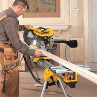 Scie &agrave; onglets combin&eacute;s coulissante &agrave; double biseau avec support Equipex