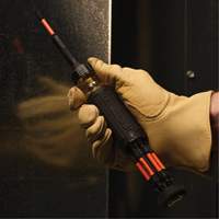 Tournevis &agrave; rochet multi-foret &agrave; zone de torsion et r&eacute;sistance nominale contre les chocs 15-en-1, 9-1/2" lo, Prise Coussin&eacute;e Equipex