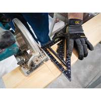 &eacute;querre de charpentier MACH-1 Smart Mark Johnny Square&reg; de 7-1/4 po avec fiole de niveau Equipex