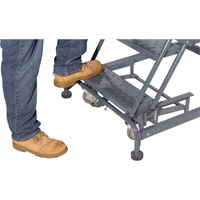 &eacute;chelles roulantes avec pied verrouillable activ&eacute; par le poids, 6 marches, Largeur de la marche 24", Hauteur de la plateforme 60", Acier Equipex